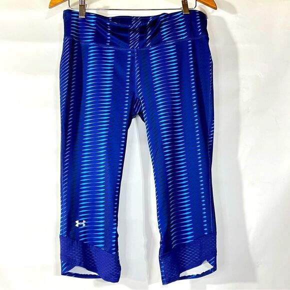 L ~ Capri’s ~ Under Armor ~ Women’s Blue Printed ~ EUC - Picture 1 of 12